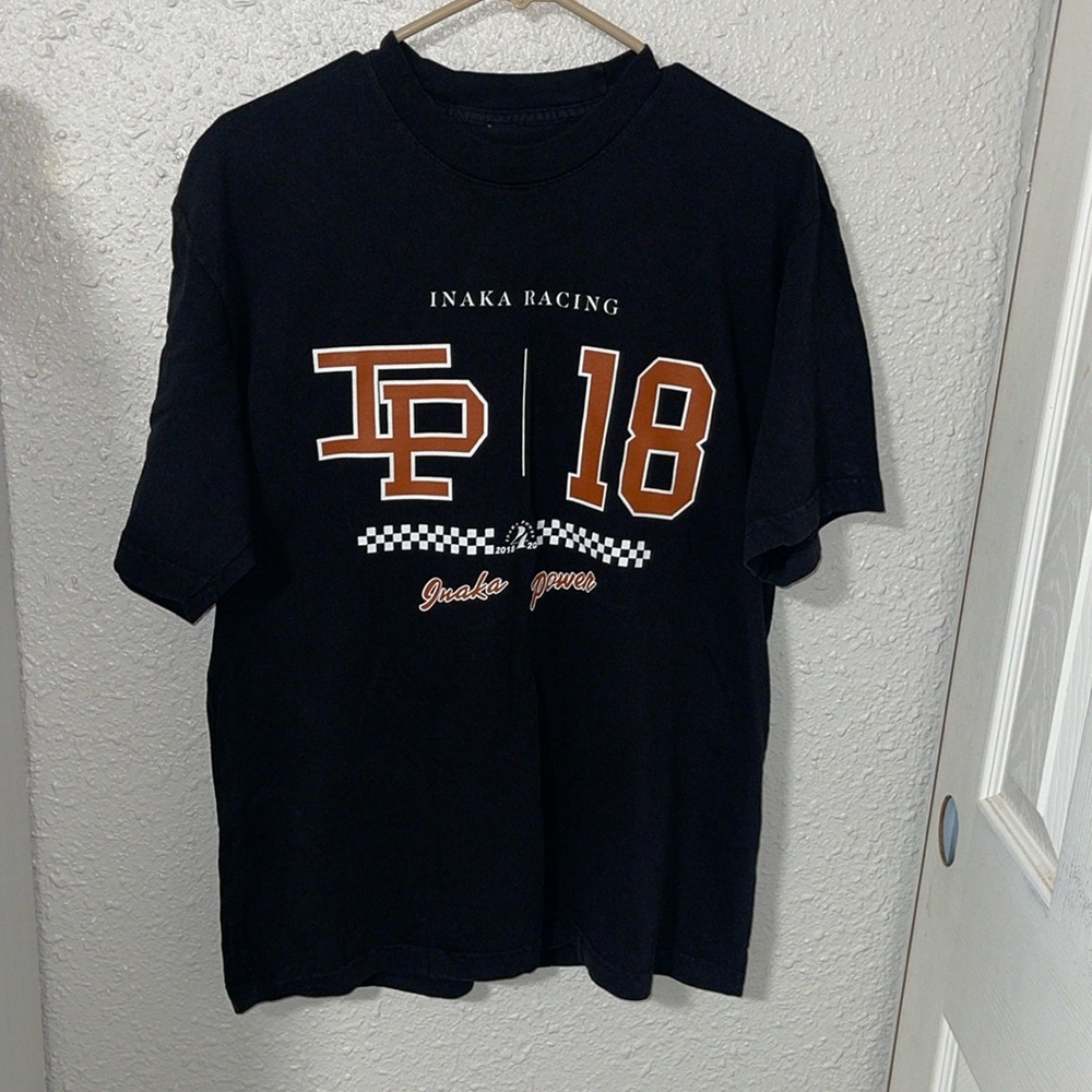 Inaka Power shirt in size M
